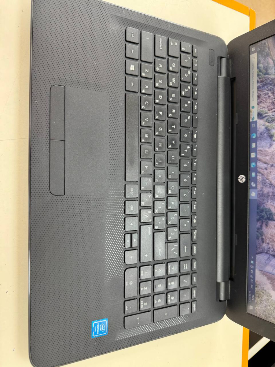 Ноутбук HP RTL8723BE; Pentium N3700, Intel UHD Graphics, 8 Гб, 120 Гб, Нет