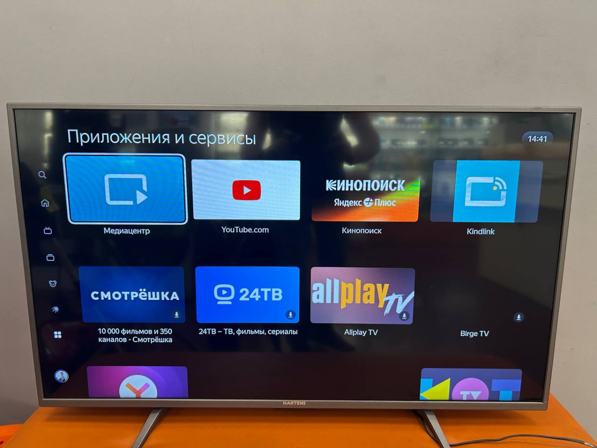 LED Телевизор Hartens HTY-43FHD06B-S2