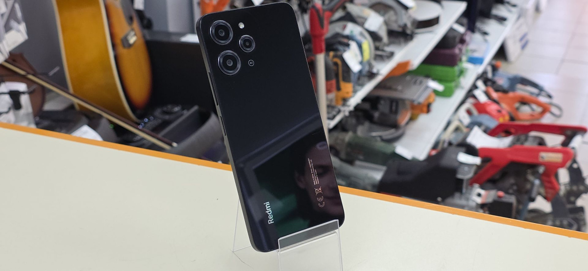 Смартфон Xiaomi Redmi 12 4/128
