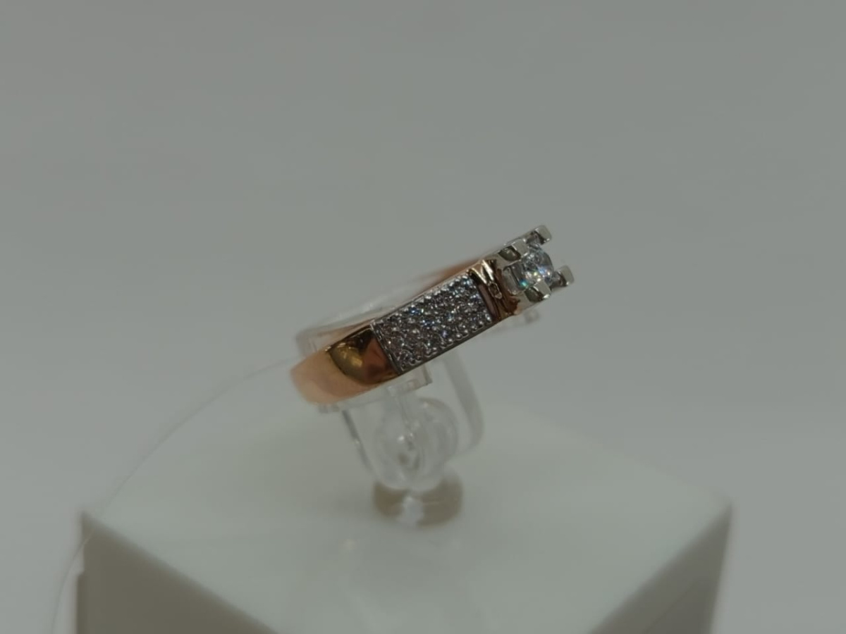 КОЛЬЦО С КАМНЯМИ (Au 585)