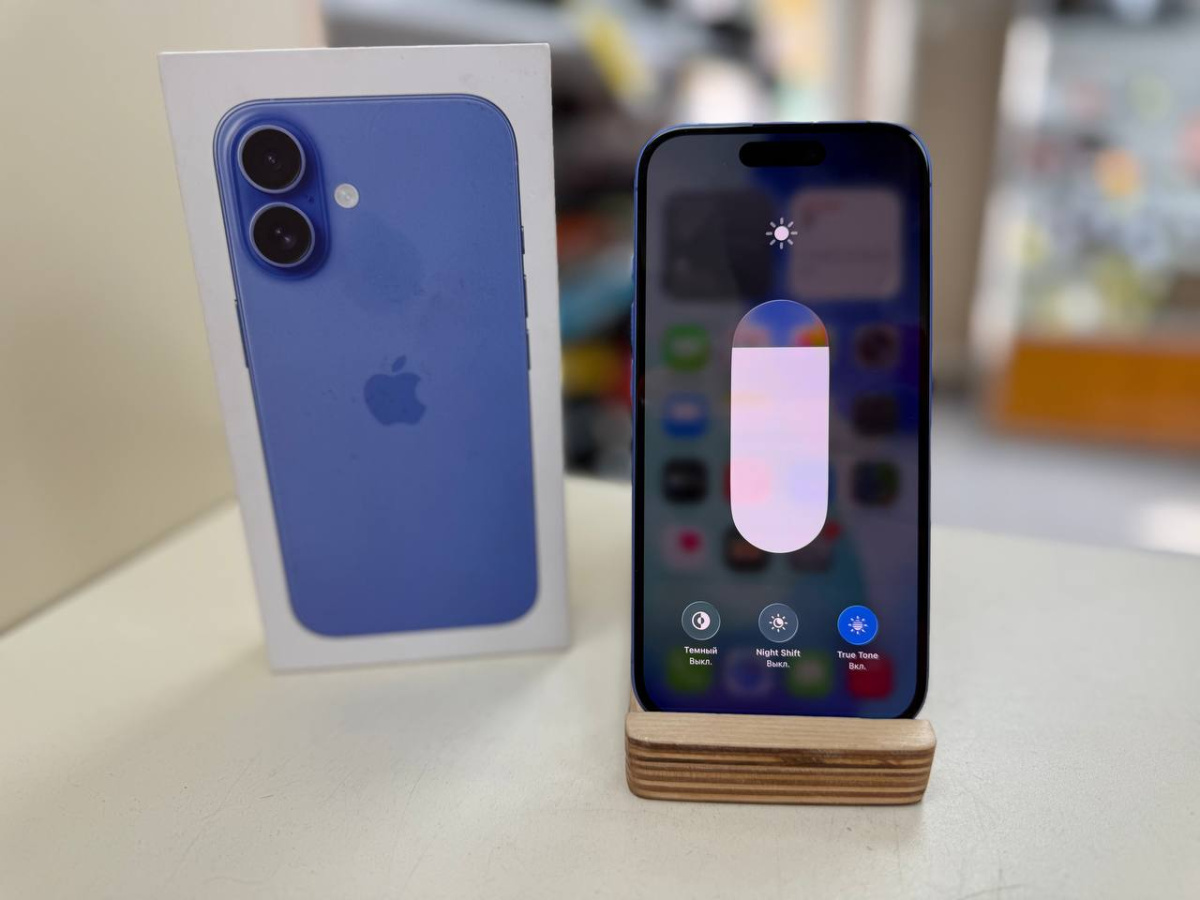 Смартфон Apple Iphone 16 128Gb