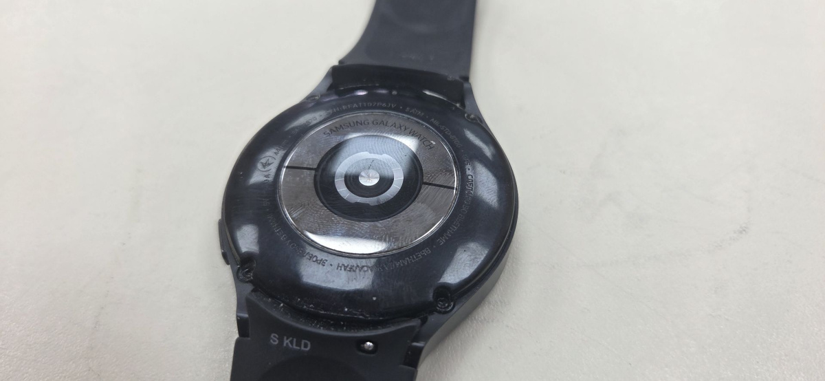 Смарт-часы Samsung Galaxy Watch 4 46mm