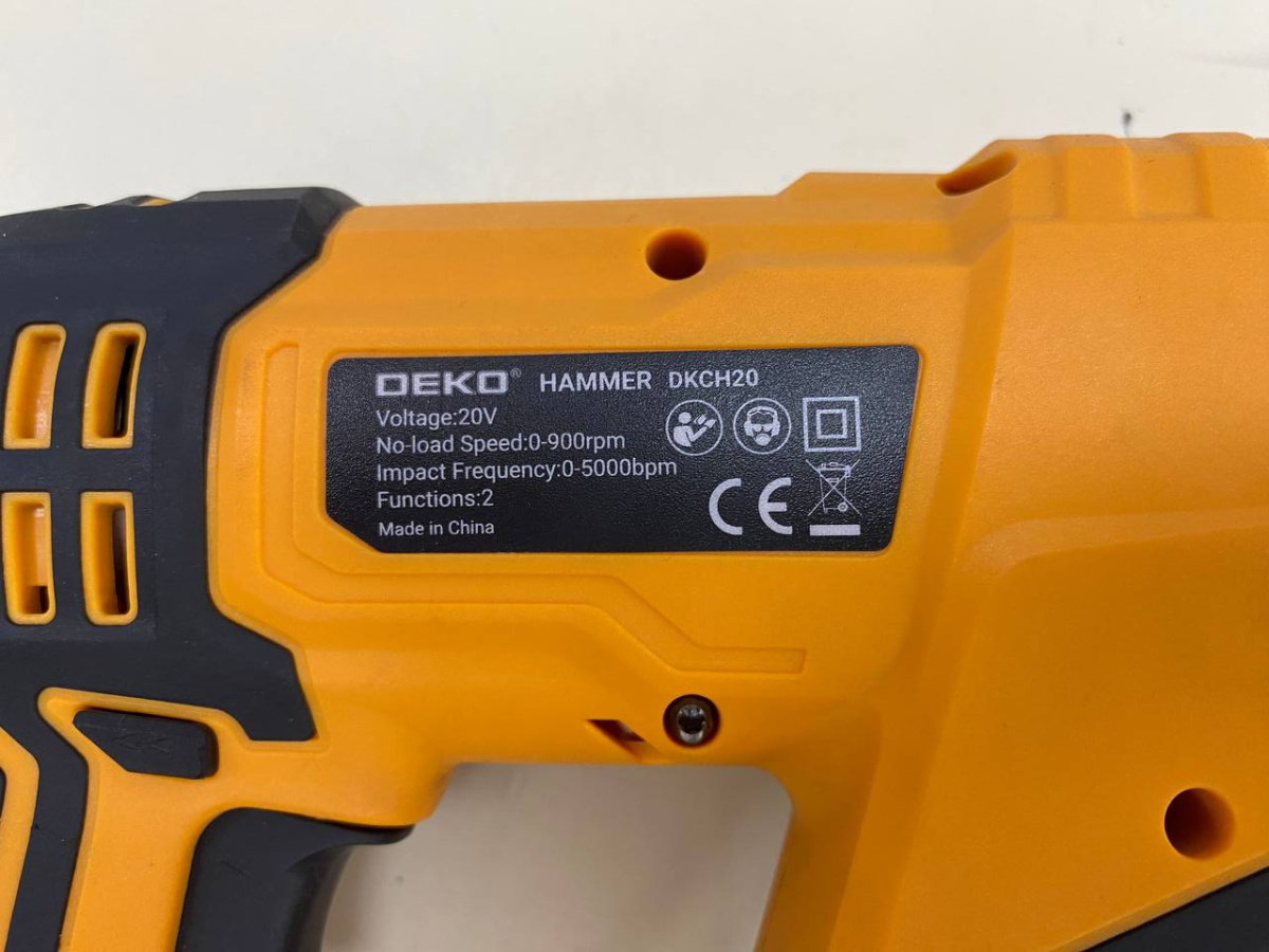 Перфоратор Deko DKCH20