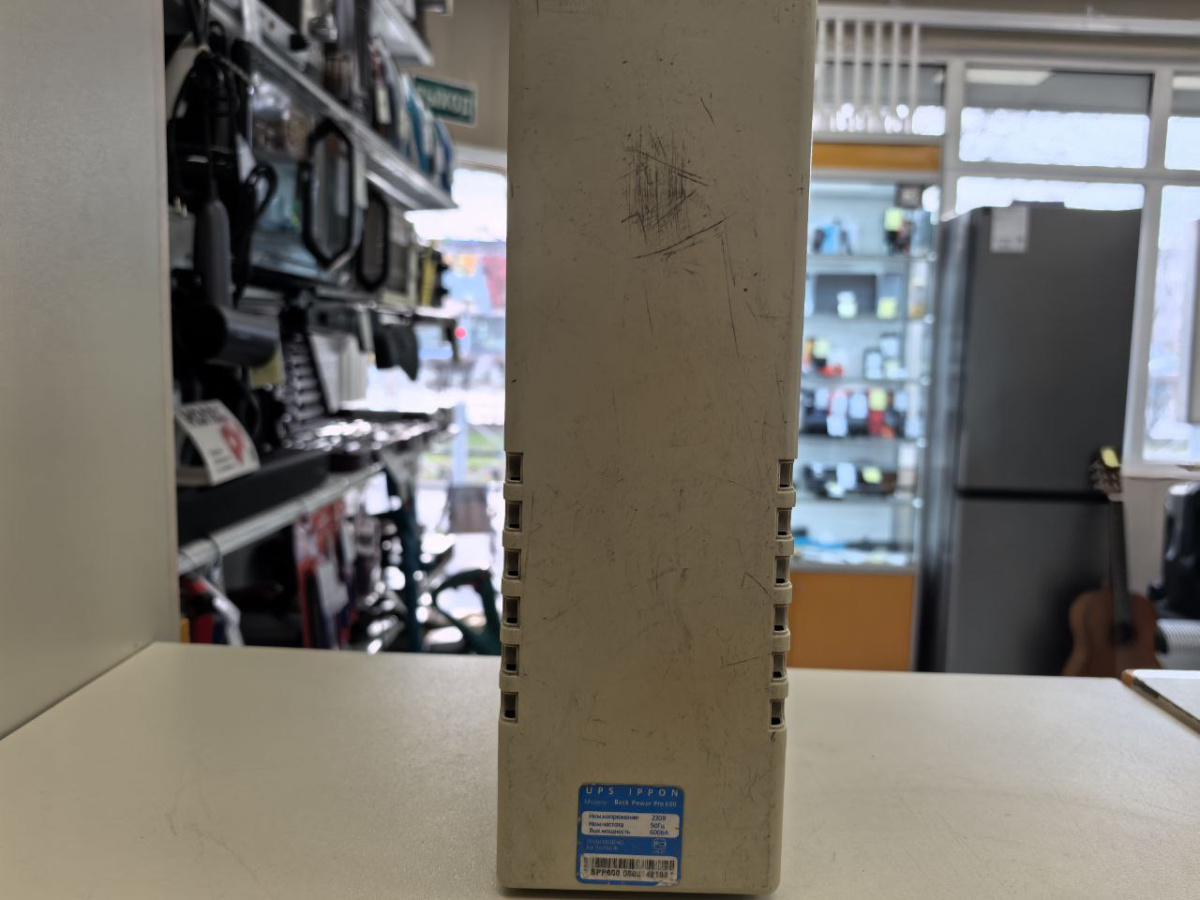 Источник бесперебойного питания IPPON Power 600