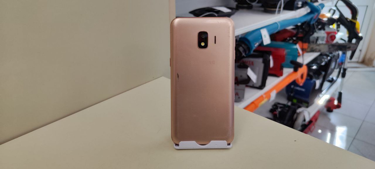 Смартфон Samsung SM-J260F