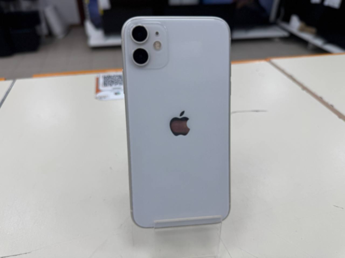 Смартфон Apple iPhone 11 128Gb