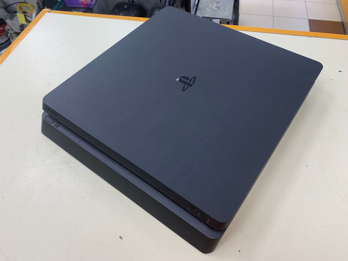 Игровая приставка PlayStation 4 Slim 1Tb