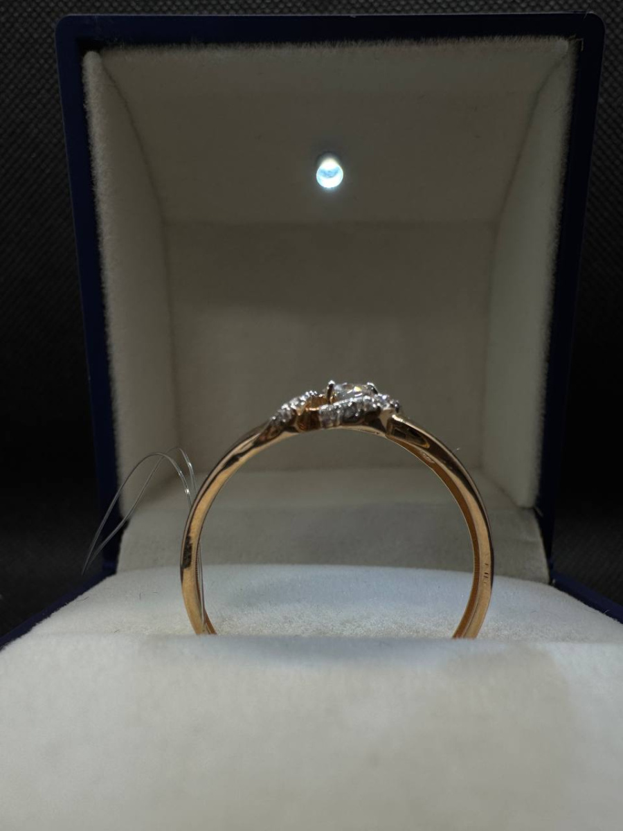 КОЛЬЦО С КАМНЯМИ (Au 585)