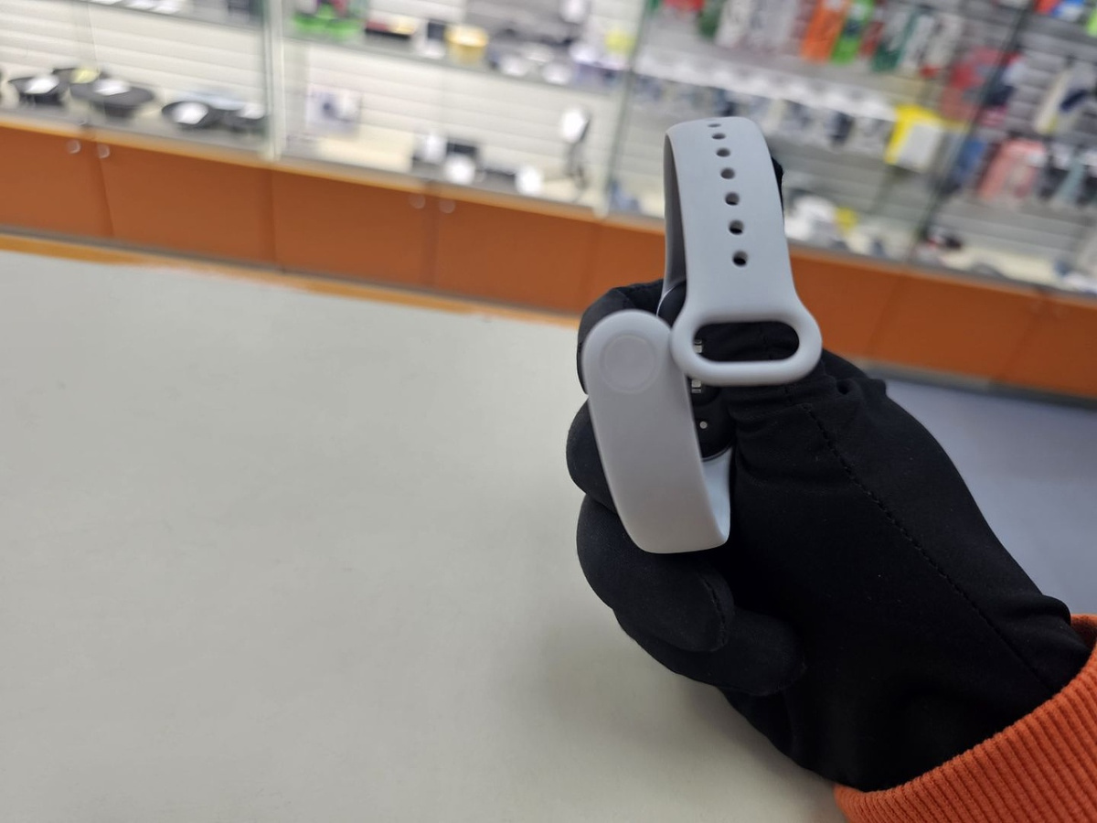 Смарт-часы Xiaomi Mi Smart Band 10