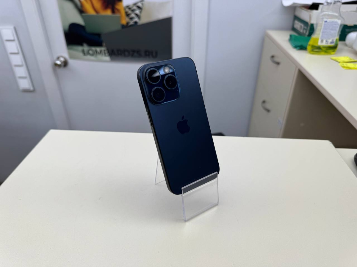 Смартфон Apple Iphone 15 Pro 256Gb