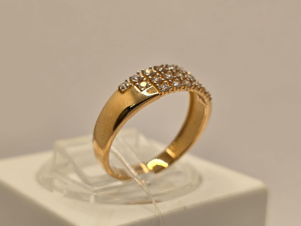 КОЛЬЦО С КАМНЯМИ (Au 585)