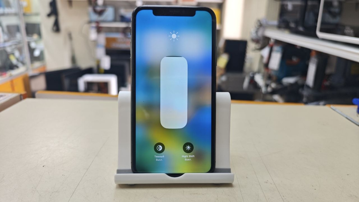 Смартфон Apple iPhone X 256Gb