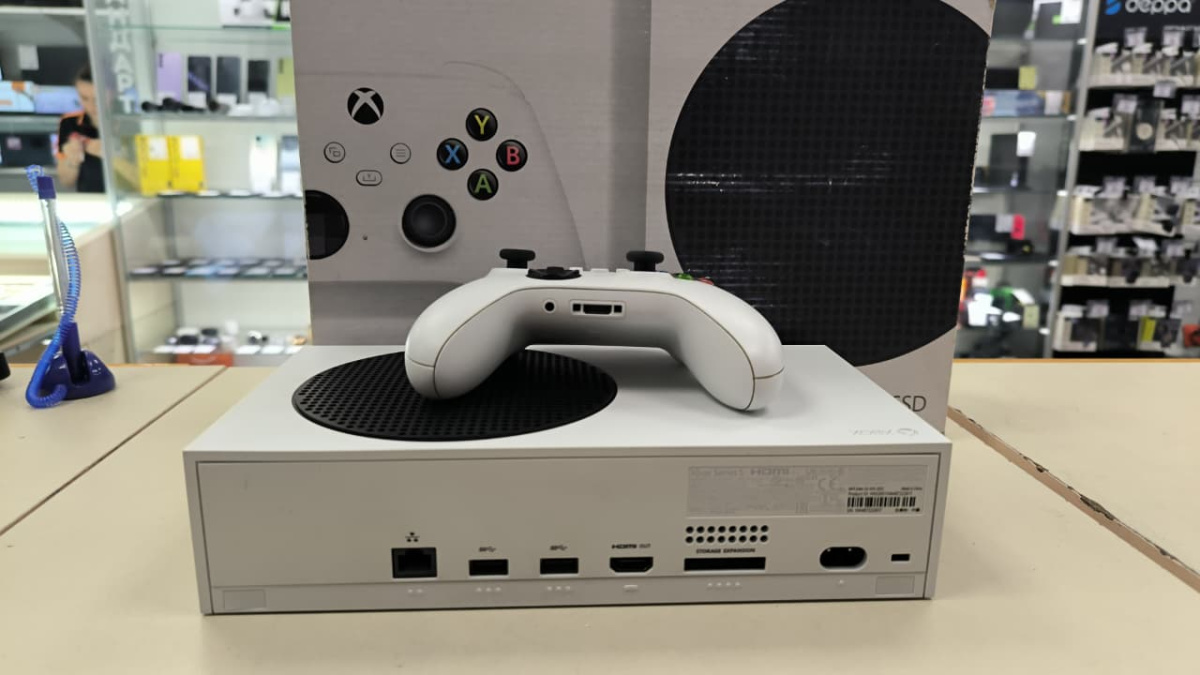 Игровая приставка Xbox Series S 512Gb SSD Игровая приставка Xbox Series S 512Gb SSD