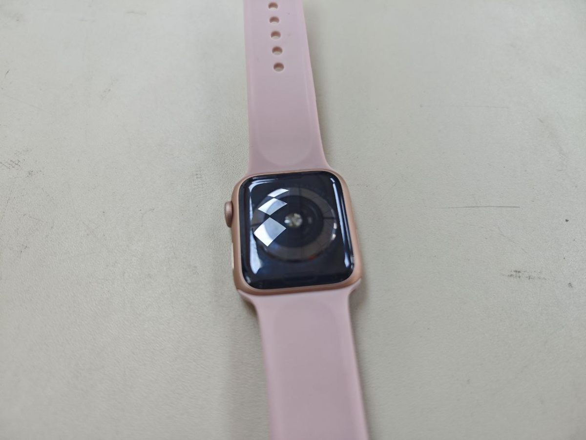 Смарт-часы Apple Watch Series 5 40 мм