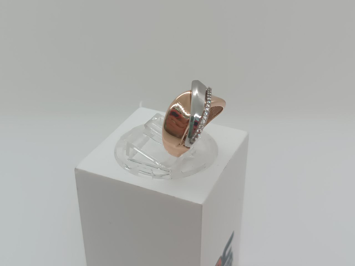 КОЛЬЦО С КАМНЯМИ (Au 585)