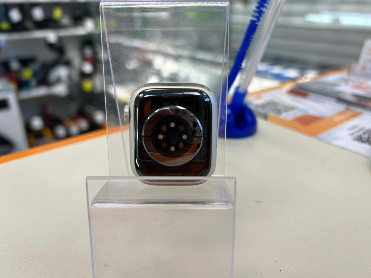 Смарт-часы Apple Watch Series 7 41mm