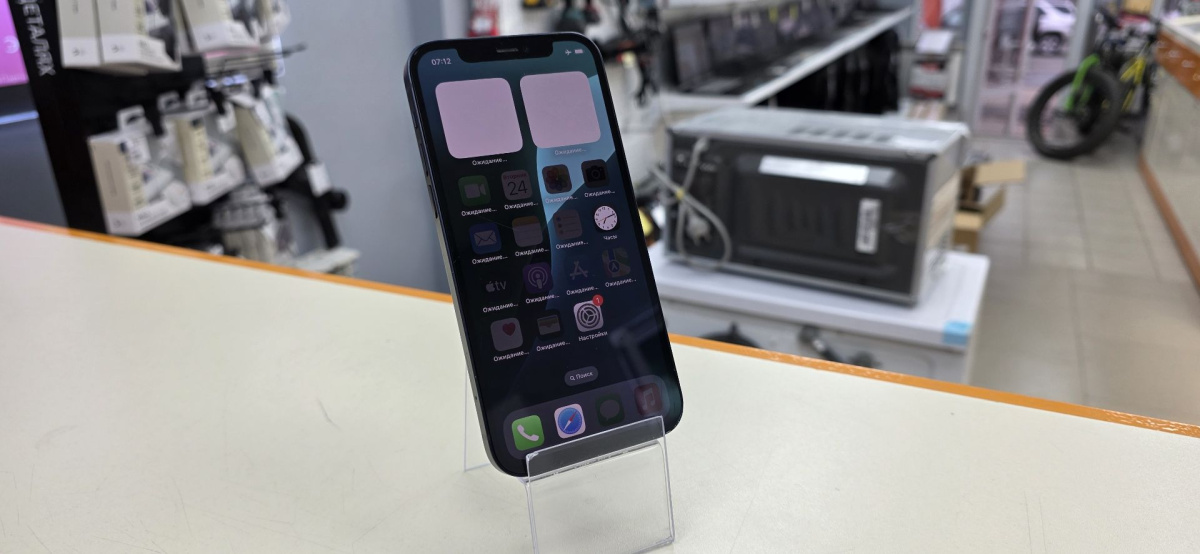Смартфон Apple iPhone 12 64Gb