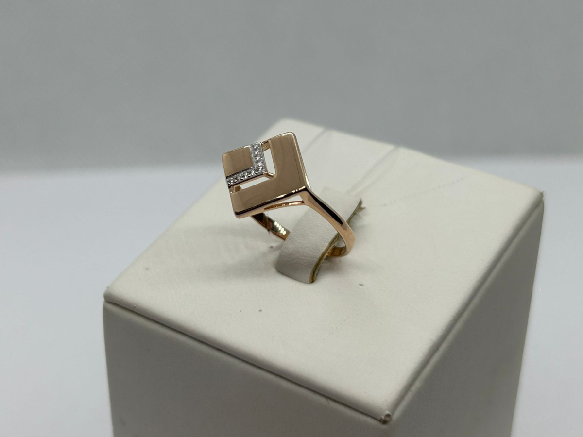 КОЛЬЦО С КАМНЯМИ (Au 585)