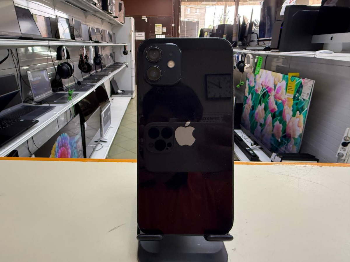 Смартфон Apple iPhone 12 64Gb