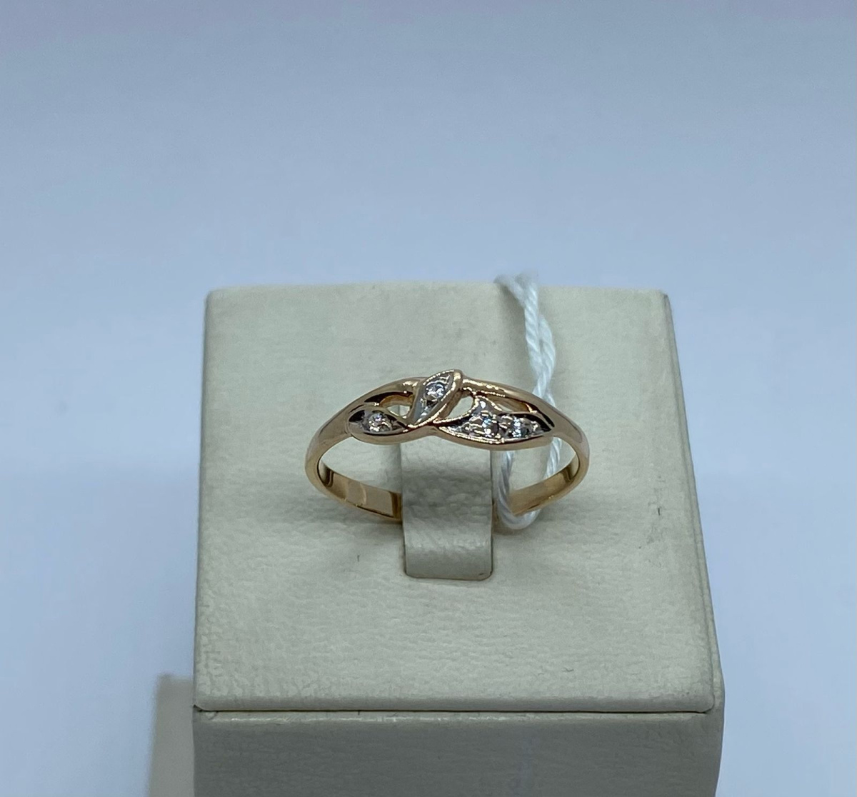 КОЛКМИ585 КОЛЬЦО С КАМНЯМИ (Au 585)