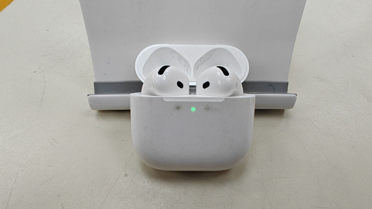 Наушники беспроводные Apple AirPods 4 Без ANC