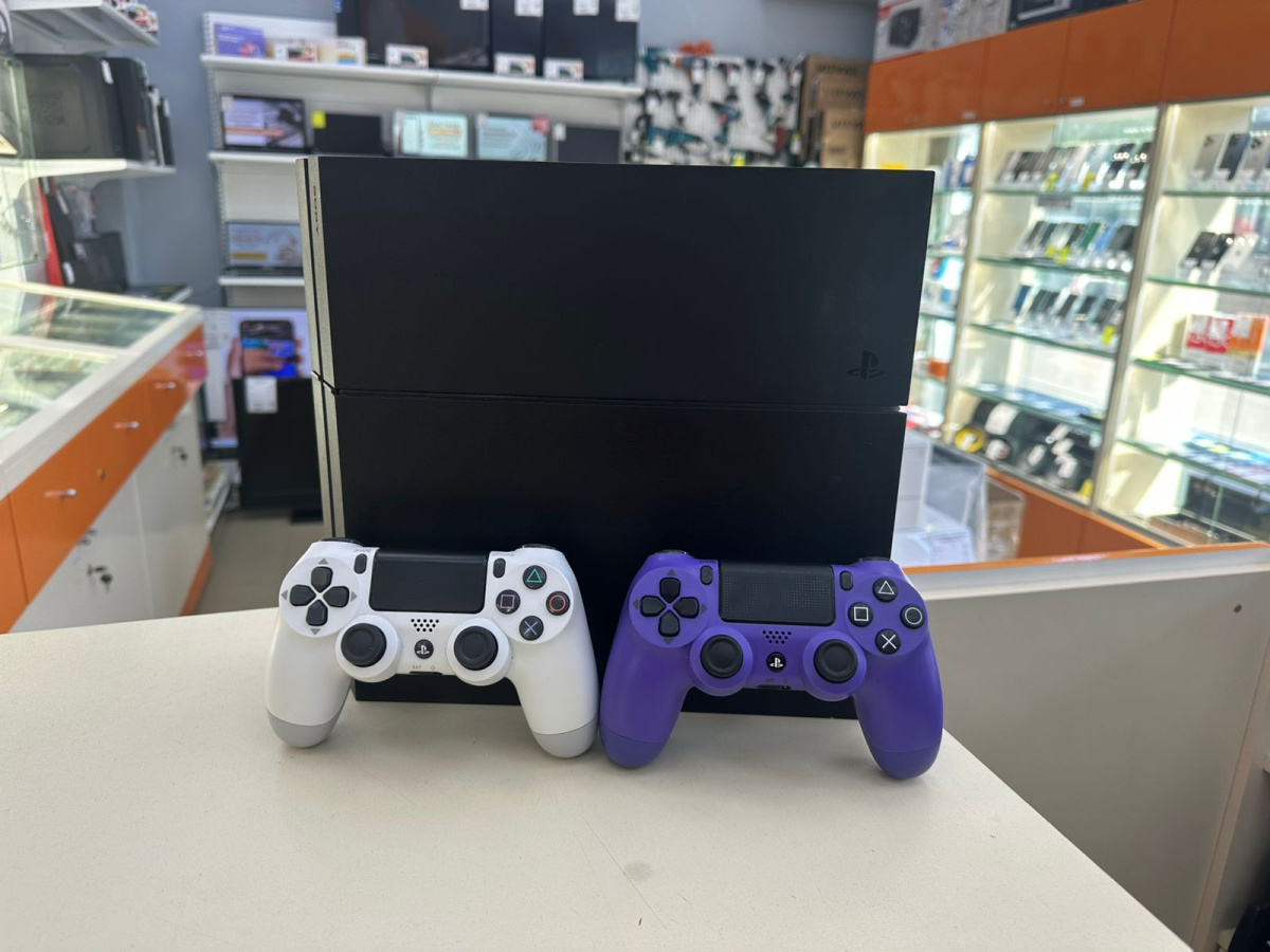 Игровая приставка PlayStation 4 FAT 1Tb