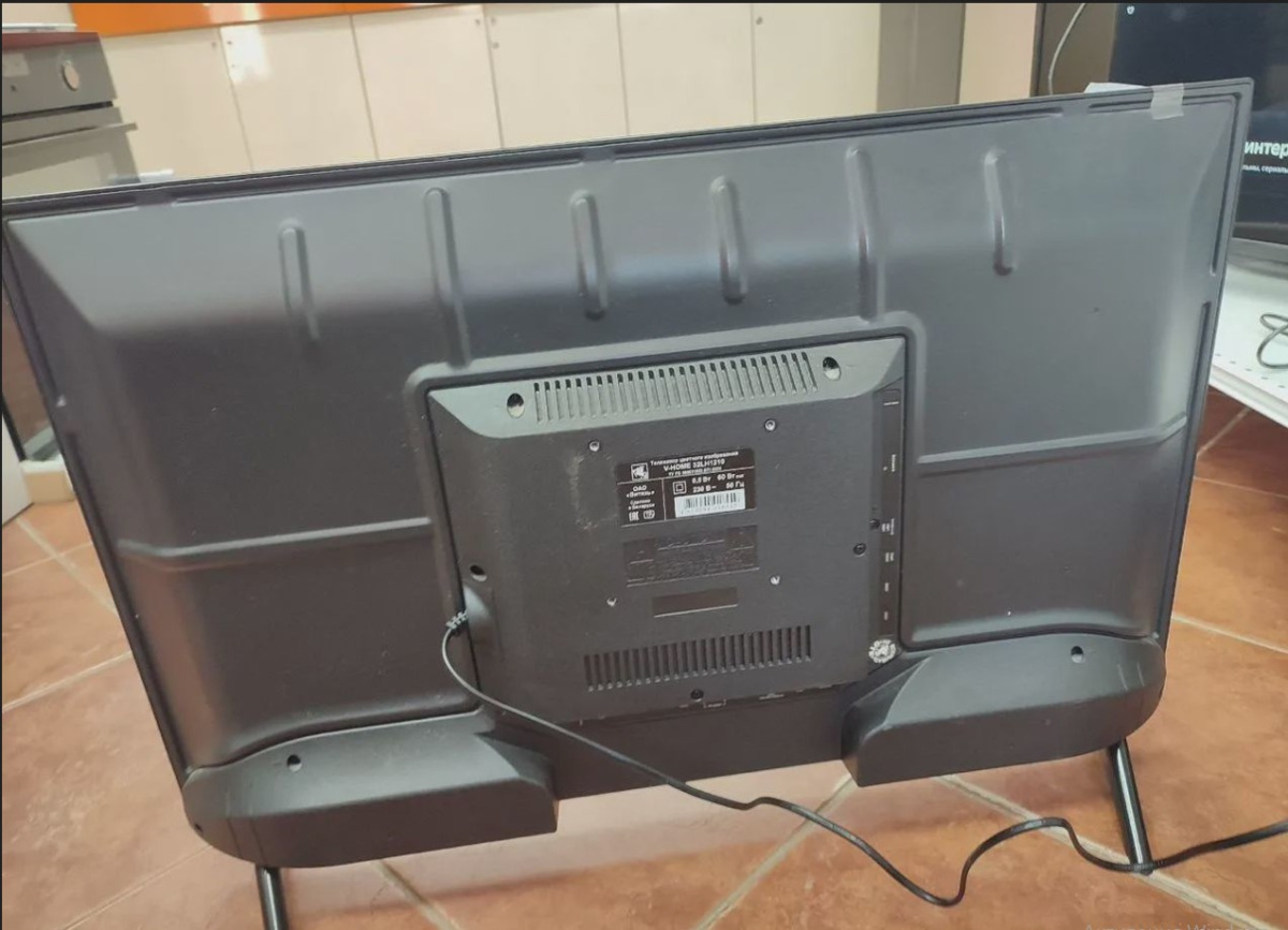 LED Телевизор V-Home 32LH1210
