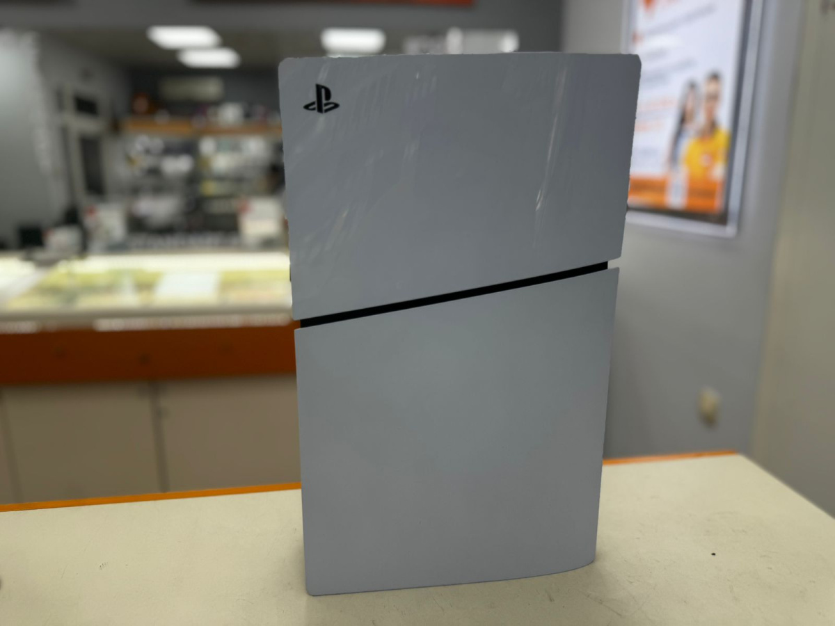 Игровая приставка PlayStation 5 Slim 1TB (С дисководом) Игровая приставка PlayStation 5 Slim 1TB (С дисководом)