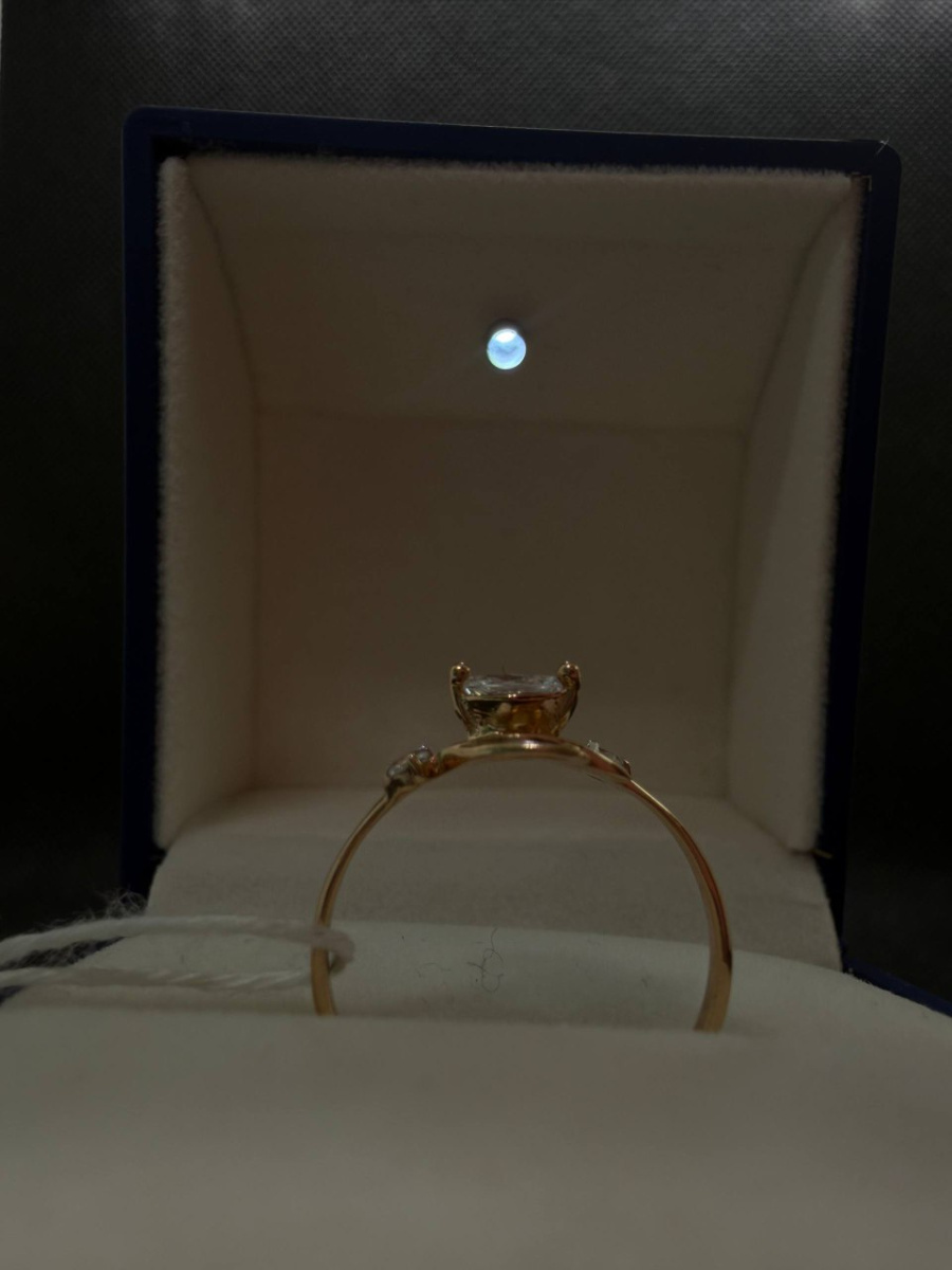 КОЛЬЦО С КАМНЯМИ (Au 585)