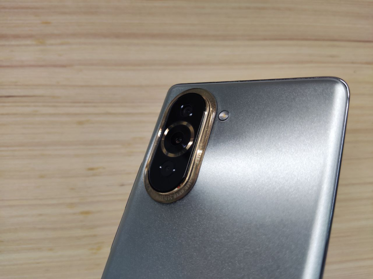 Смартфон Huawei Nova 10 8/128