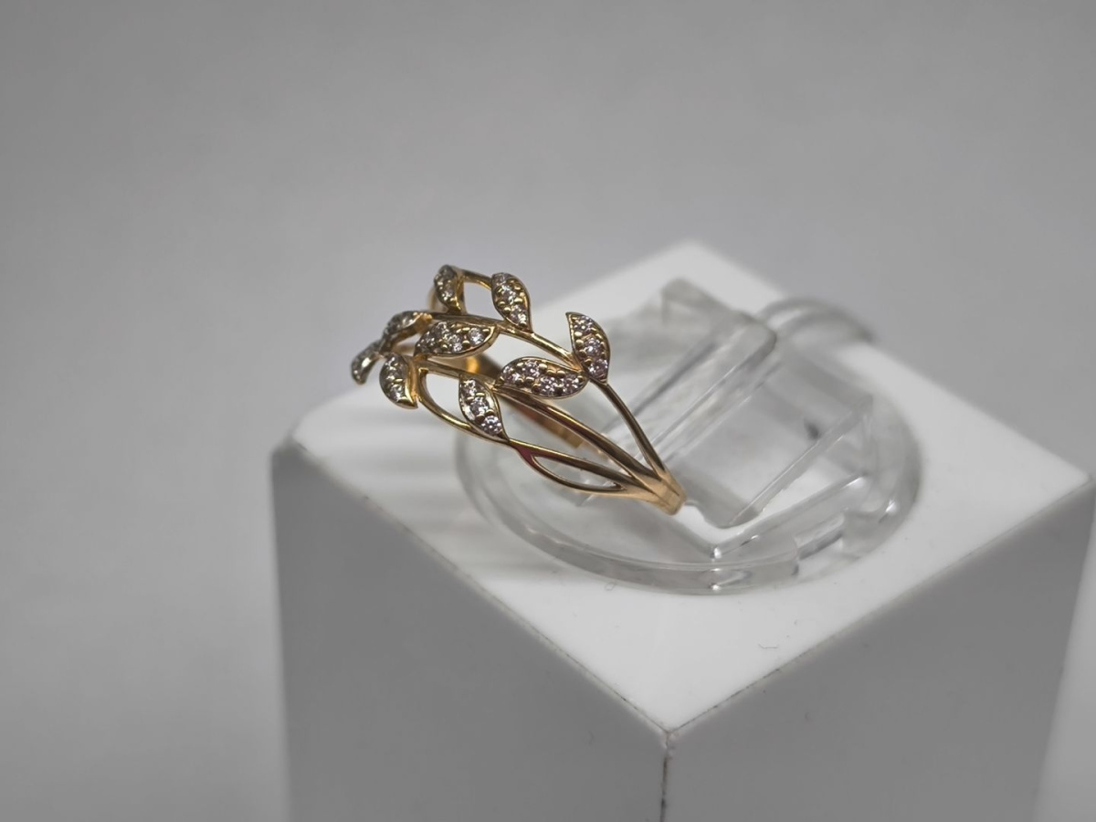 КОЛКМИ585 КОЛЬЦО С КАМНЯМИ (Au 585)