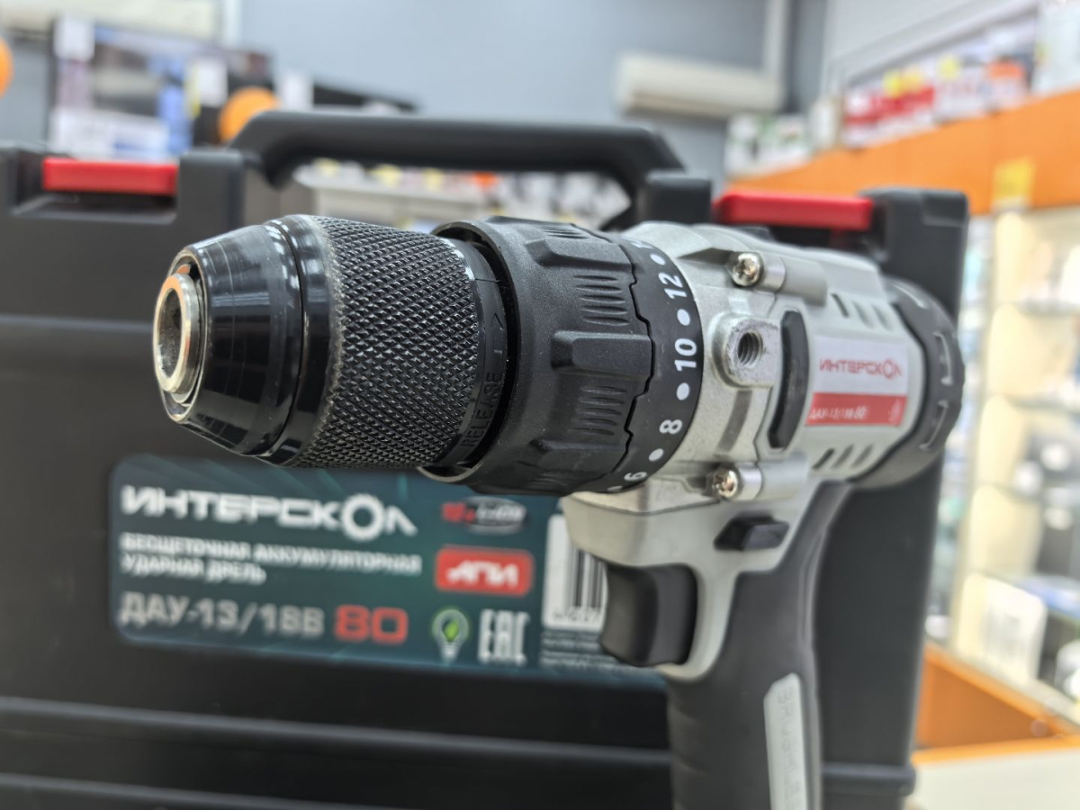 Шуруповерт Интерскол ДАУ-13/18В