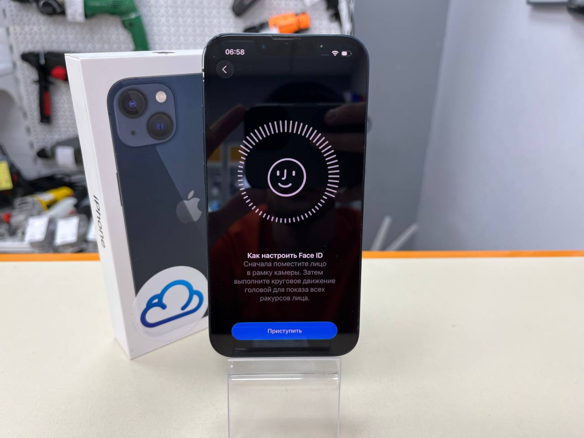 Смартфон Apple iPhone 13 128Gb