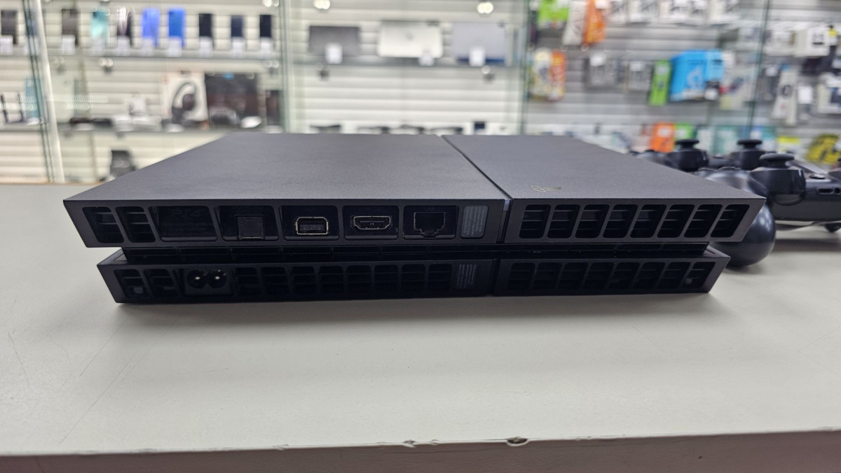 Игровая приставка PlayStation 4 FAT 1Tb