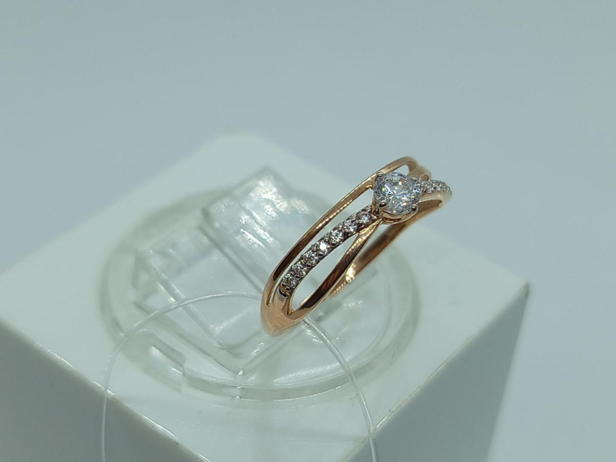 КОЛЬЦО С КАМНЯМИ (Au 585)