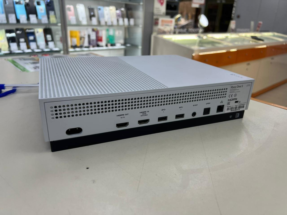 Игровая приставка Xbox One S 500Gb