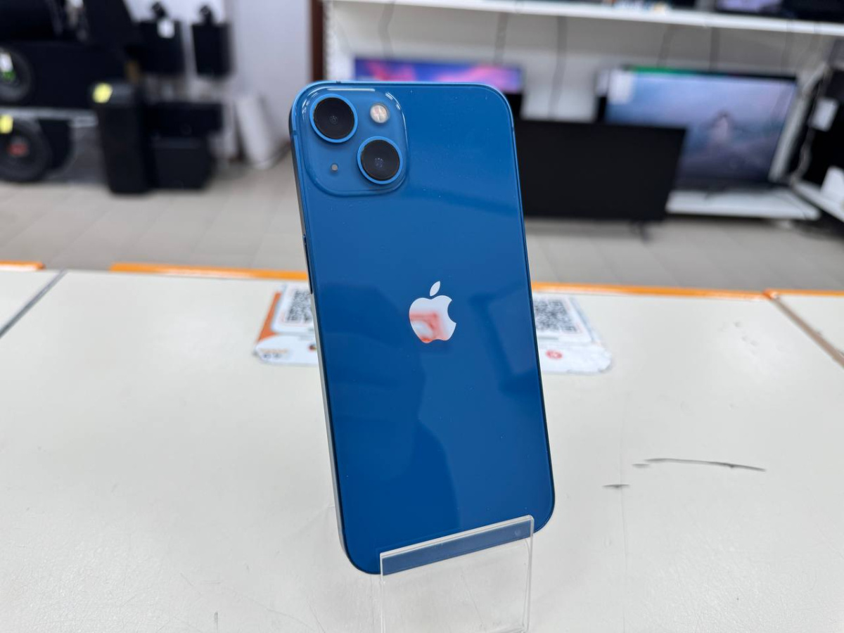Смартфон Apple iPhone 13 128Gb