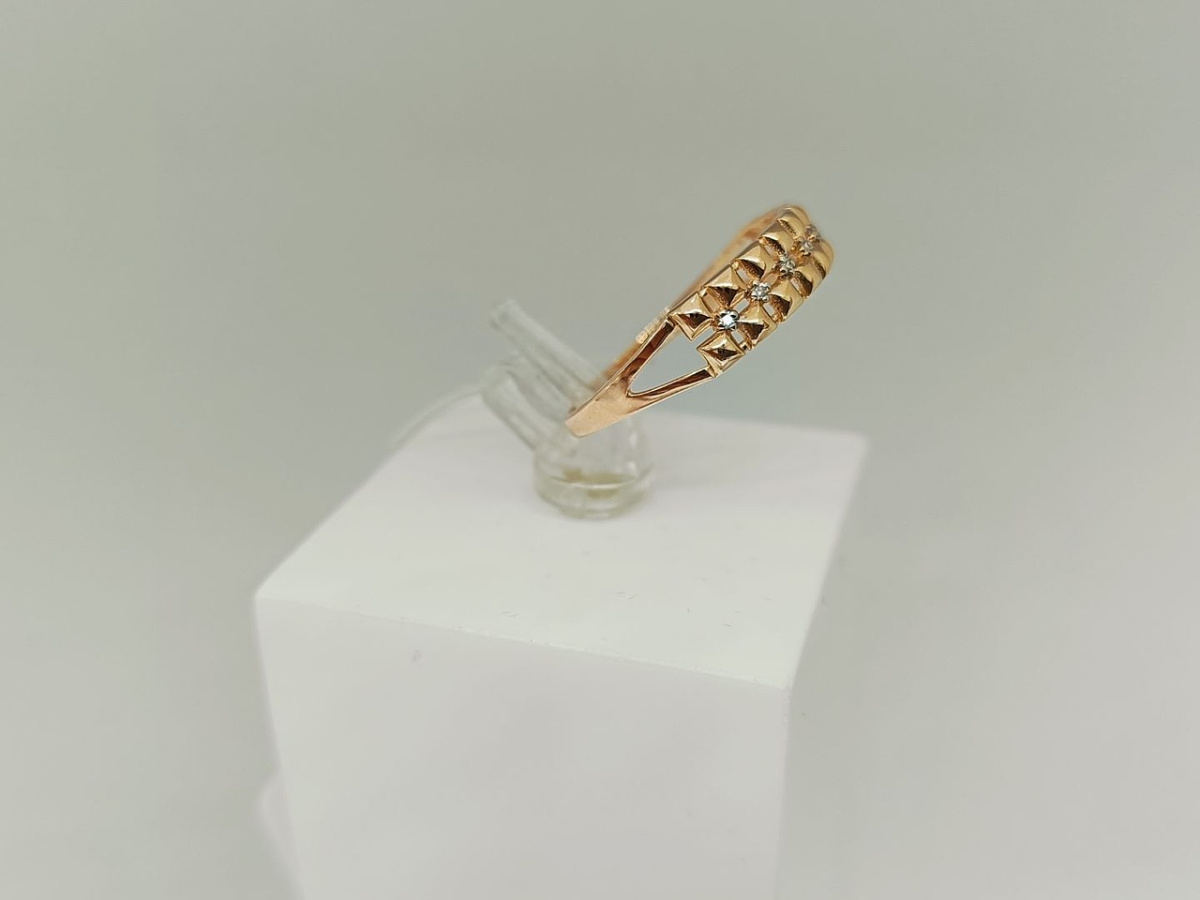 КОЛЬЦО С КАМНЯМИ (Au 585)