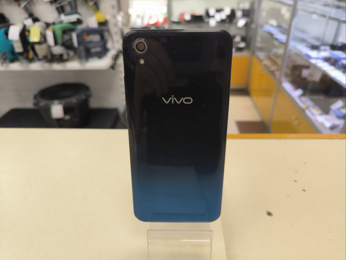 Смартфон Vivo 1820