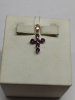 ПОДККИ585 ПОДВЕСКА КРЕСТ С КАМНЯМИ (Au 585)