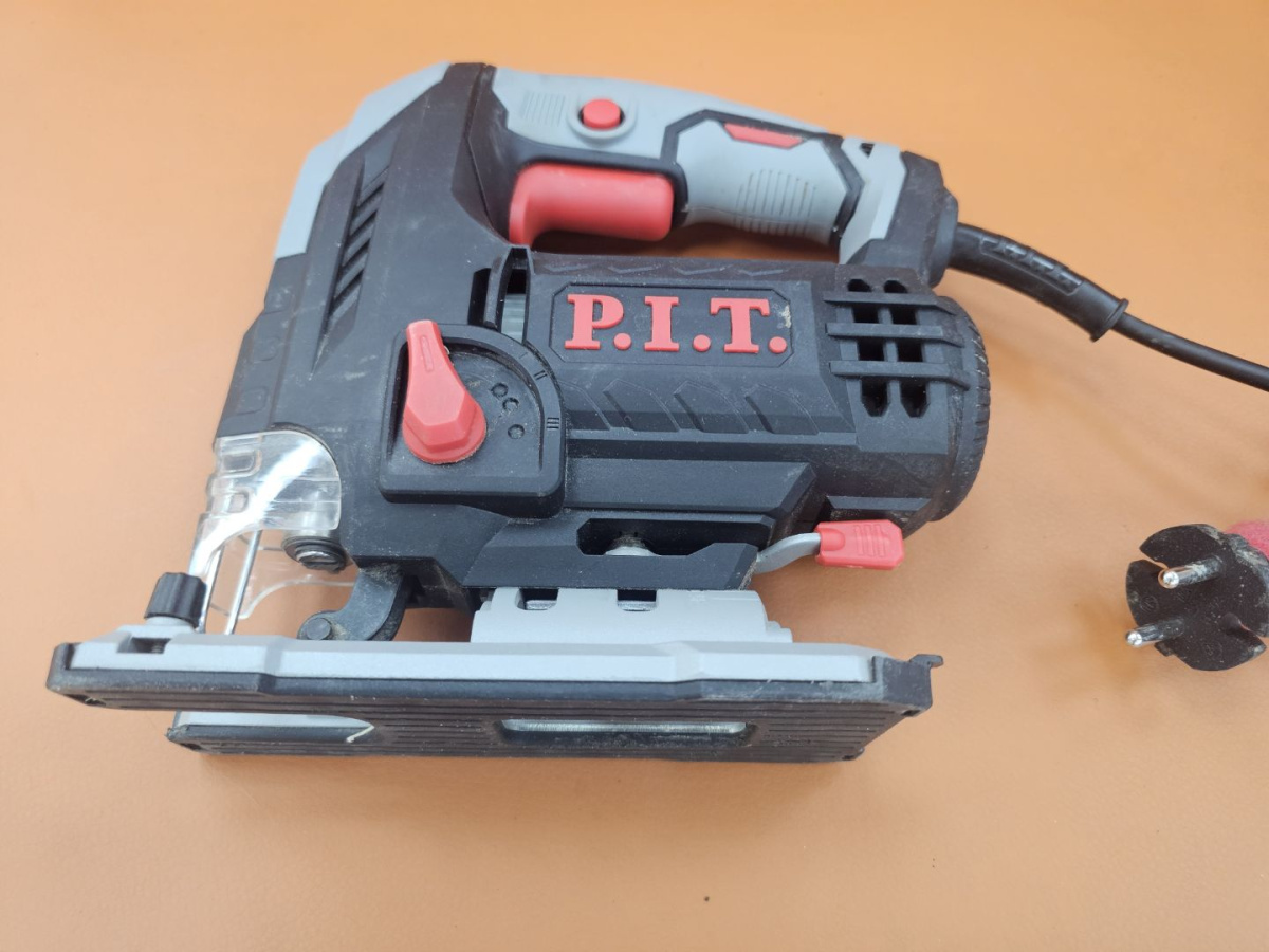 Лобзик P.I.T. PST70-C2