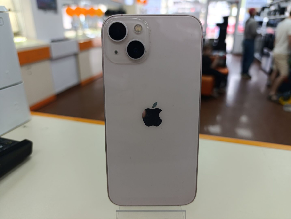 Смартфон Apple iPhone 13 128Gb
