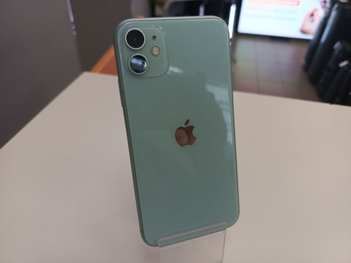 Смартфон Apple iPhone 11 64Gb