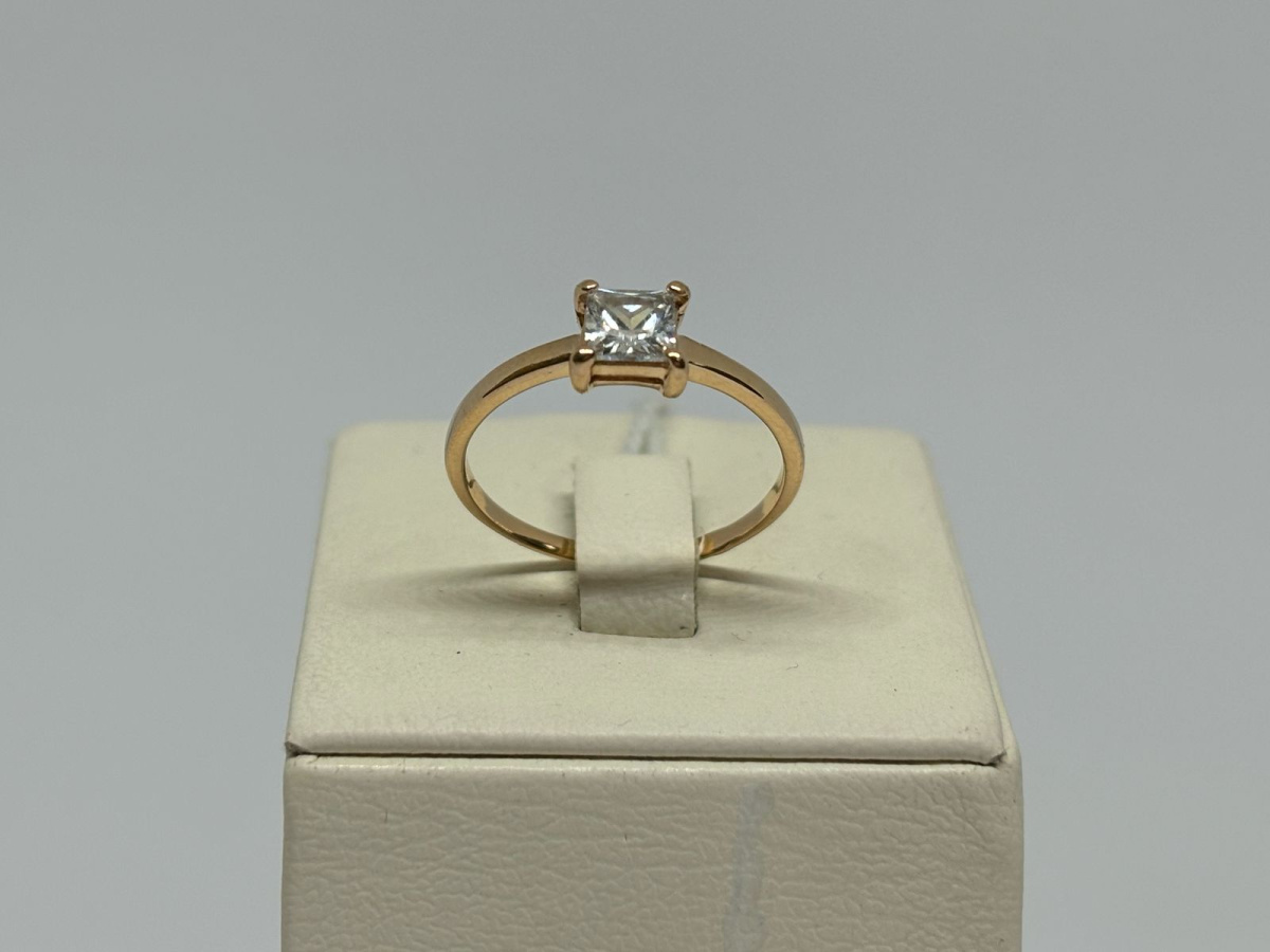 КОЛКМ585 КОЛЬЦО С КАМНЕМ (Au 585)