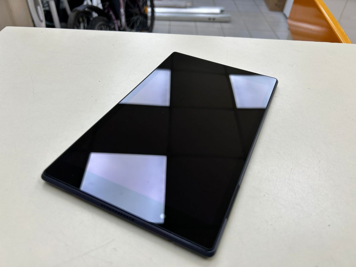 Планшет Lenovo Tab 4 TB-8504F