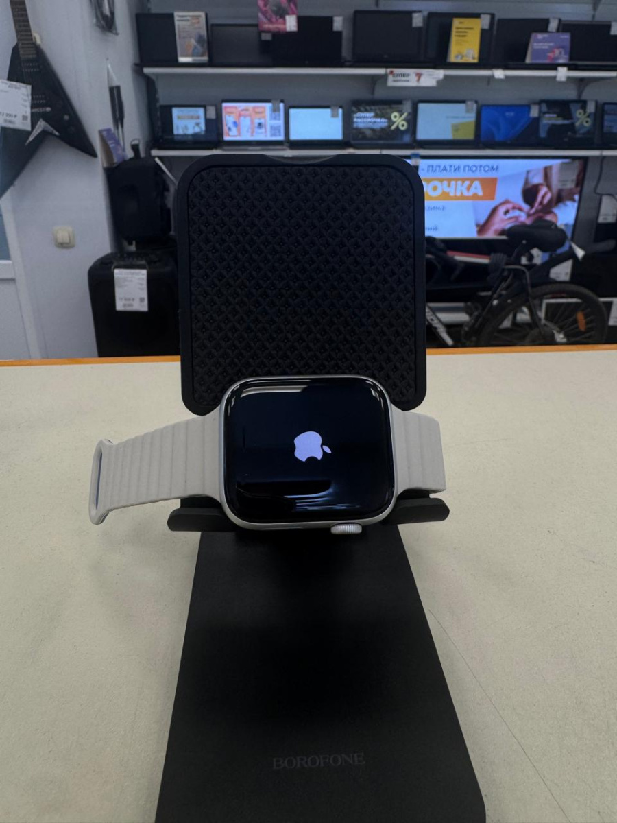 Смарт-часы Apple Watch SE 2022 44mm