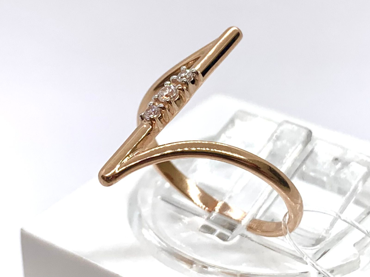 КОЛЬЦО С КАМНЯМИ (Au 585)