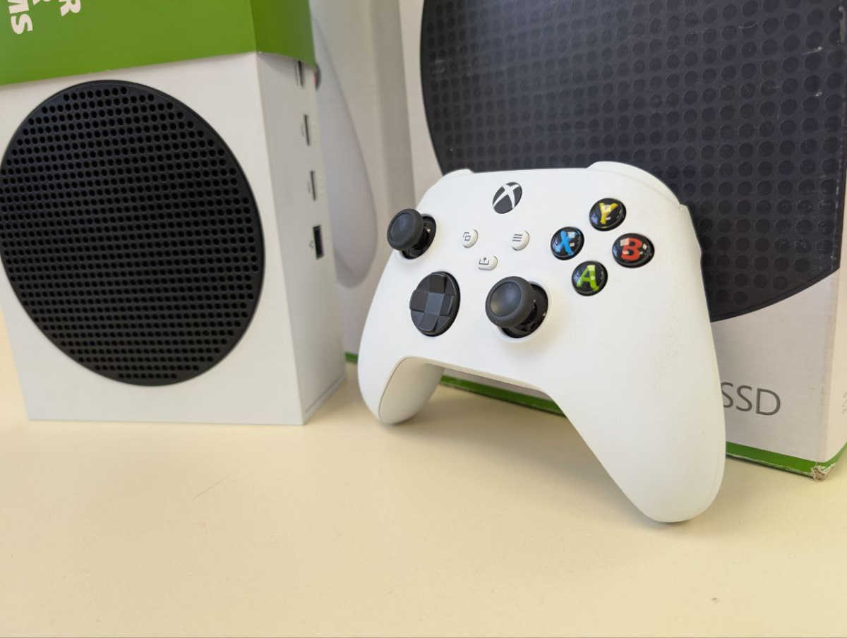 Игровая приставка Xbox Series S 512Gb SSD Игровая приставка Xbox Series S 512Gb SSD