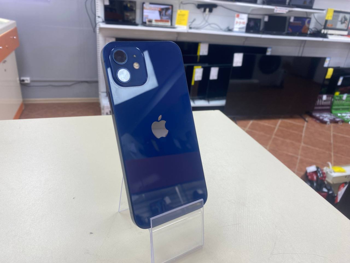 Смартфон Apple iPhone 12 64Gb