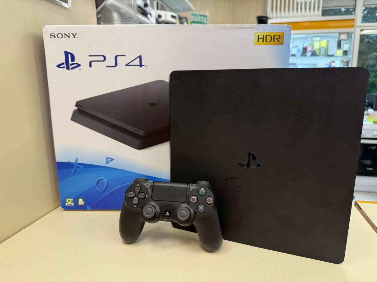 Игровая приставка PlayStation 4 1Tb
